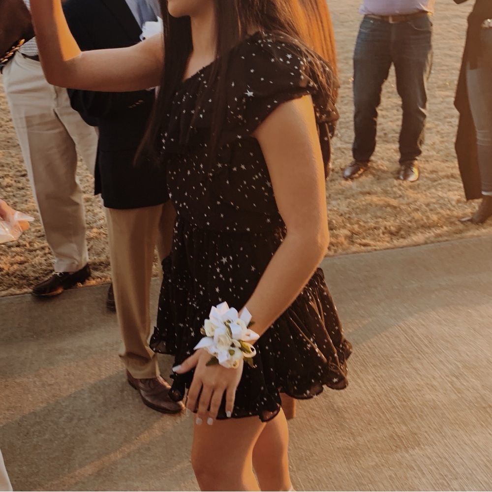 Dress!! - Picture 3 of 4